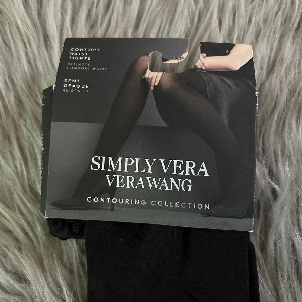 Simply Vera‎ Vera Wang Comfort Waist Tights Womens Size 3 Black Semi Opaque